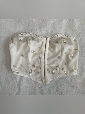 Shein Women’s size Small Corset Embroidered White Floral Bustier Top